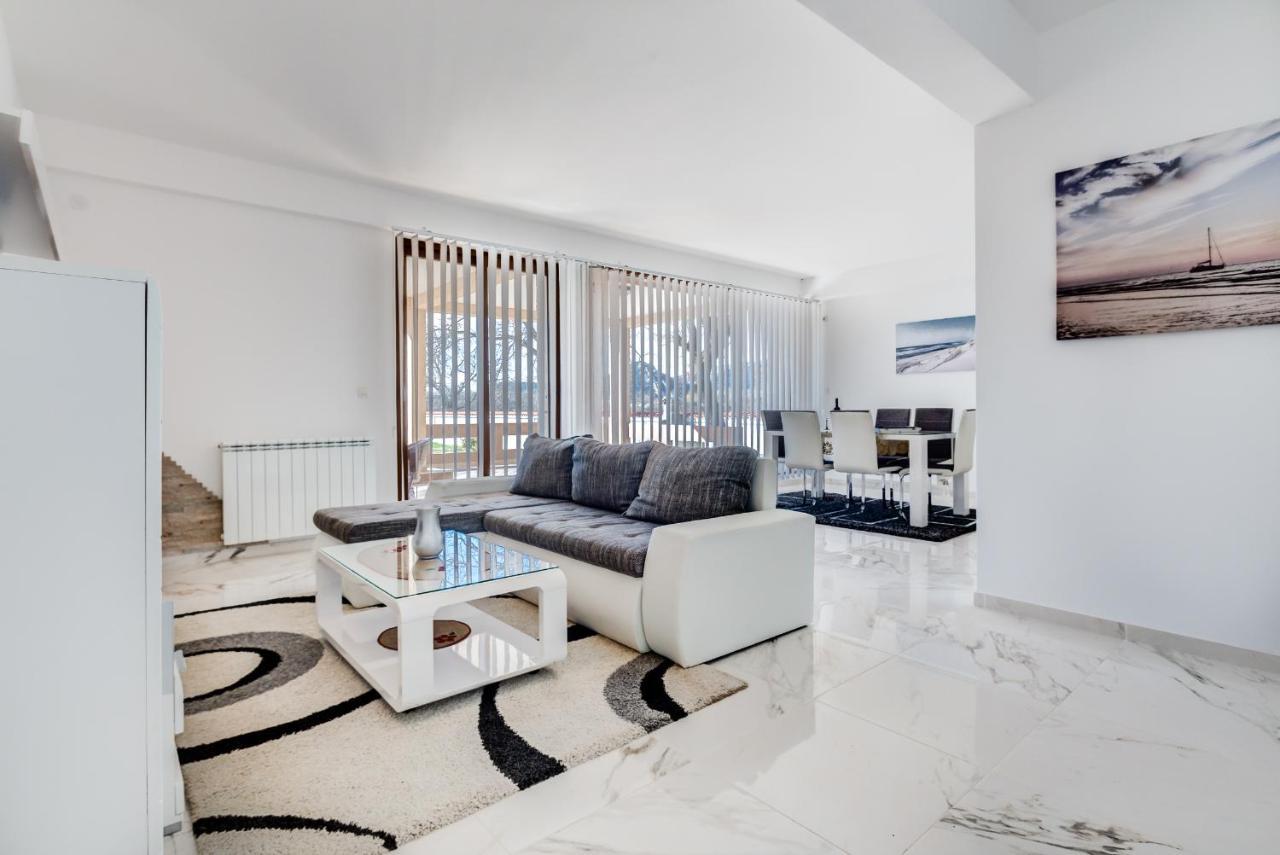 Stars Residence Petrovac ภายนอก รูปภาพ